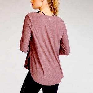 Beyond Yoga Cut and Run Pullover - Medium